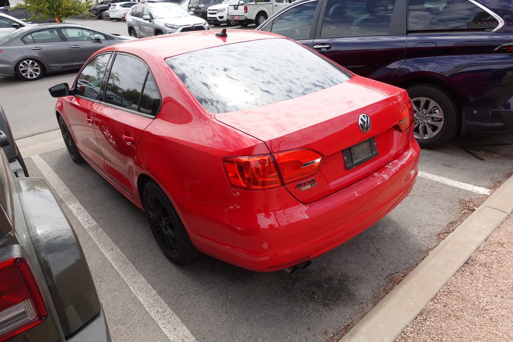 Used 2014 Volkswagen Jetta SE FWD image 4