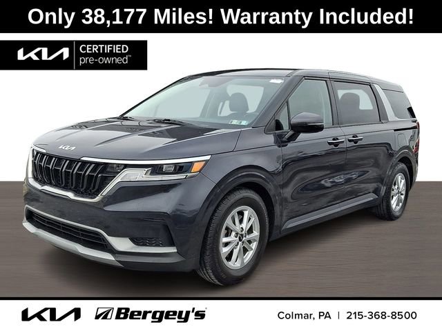 Used 2023 Kia Carnival LX image 1