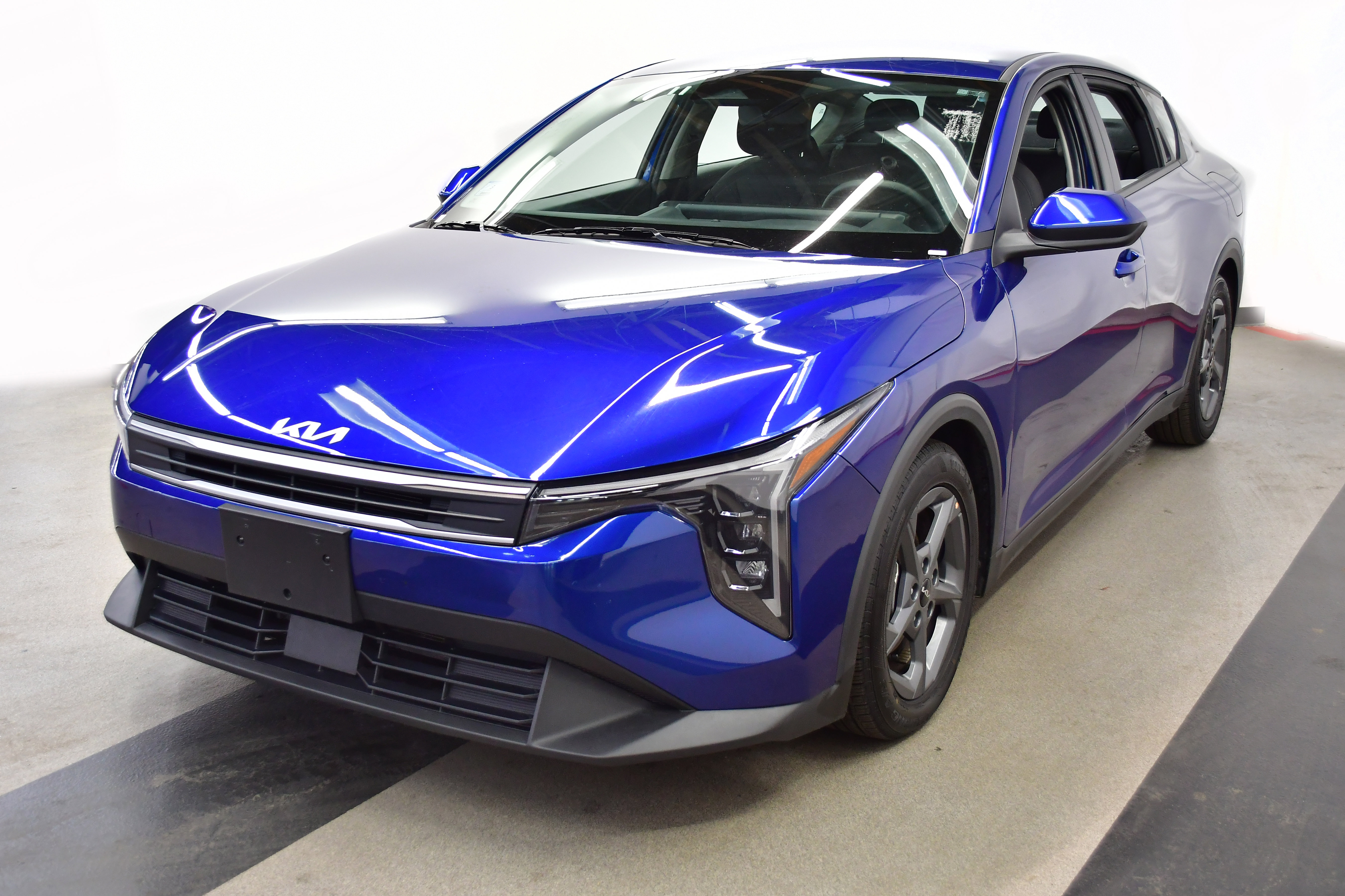 Used 2025 Kia K4 FWD image 4