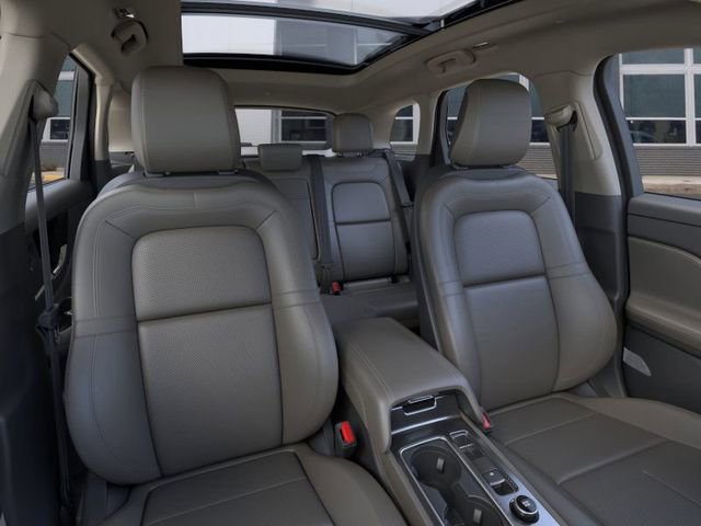 Used 2025 Lincoln Corsair Reserve w/ Equipment Group 202A image 10