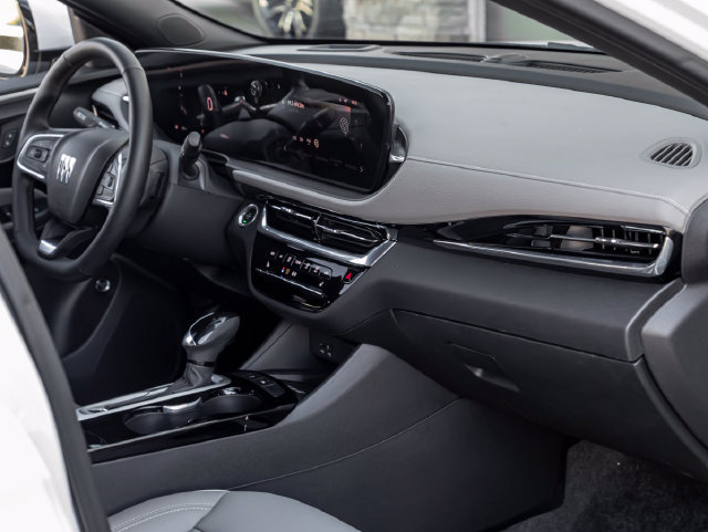 Used 2025 Buick Envista Avenir FWD image 39