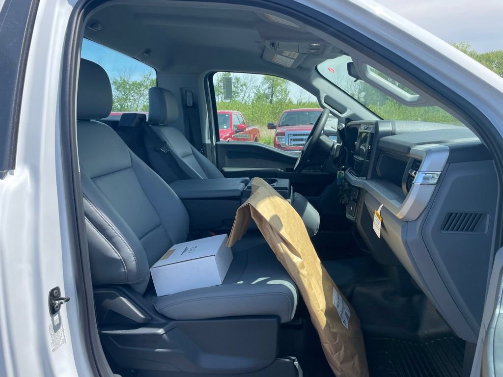 New 2026 Ford F350 XL w/ XL Chrome Package AWD/4WD image 14