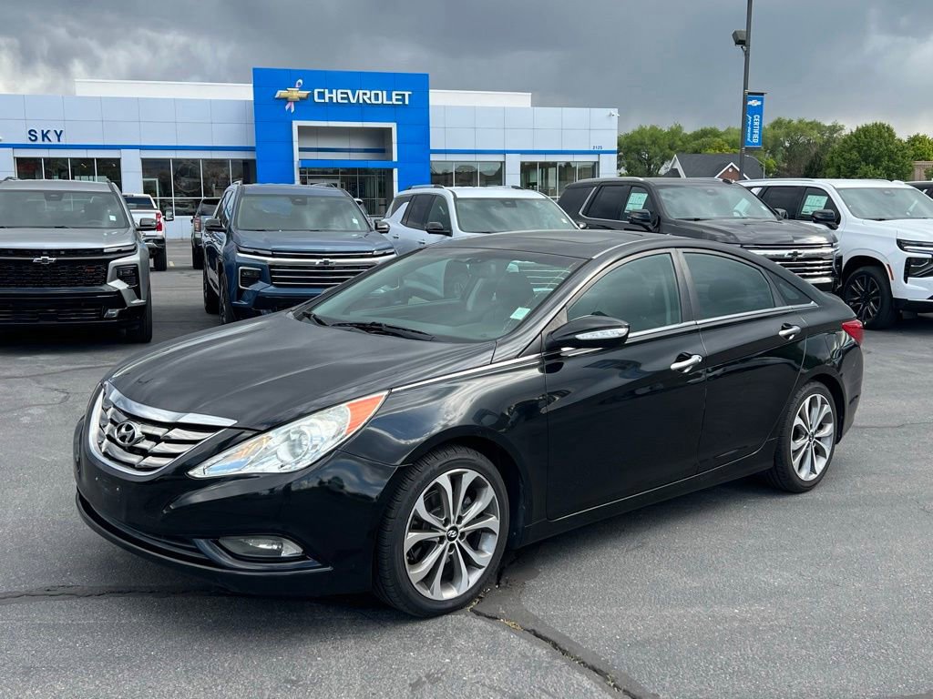 Used 2013 Hyundai Sonata Limited FWD image 1
