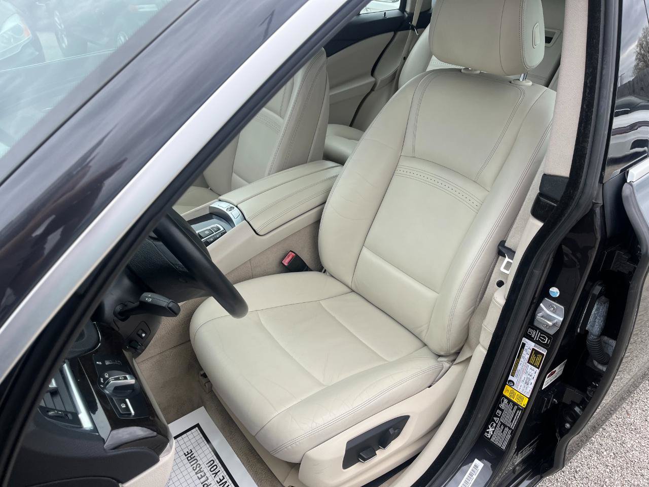 Used 2014 BMW 535i Gran Turismo xDrive AWD/4WD image 12