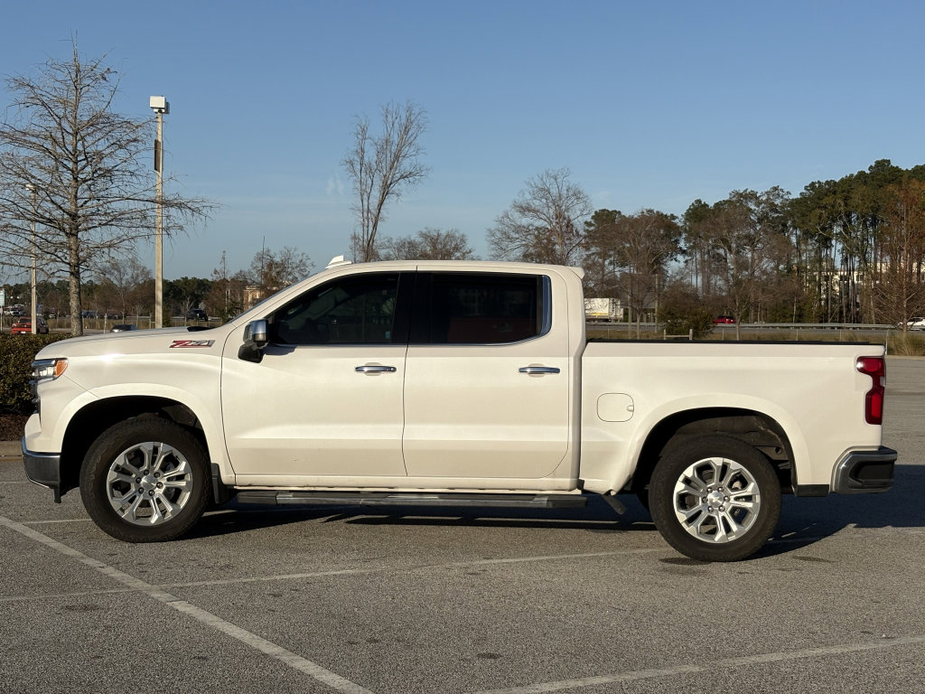 Used 2023 Chevrolet Silverado 1500 LTZ image 23