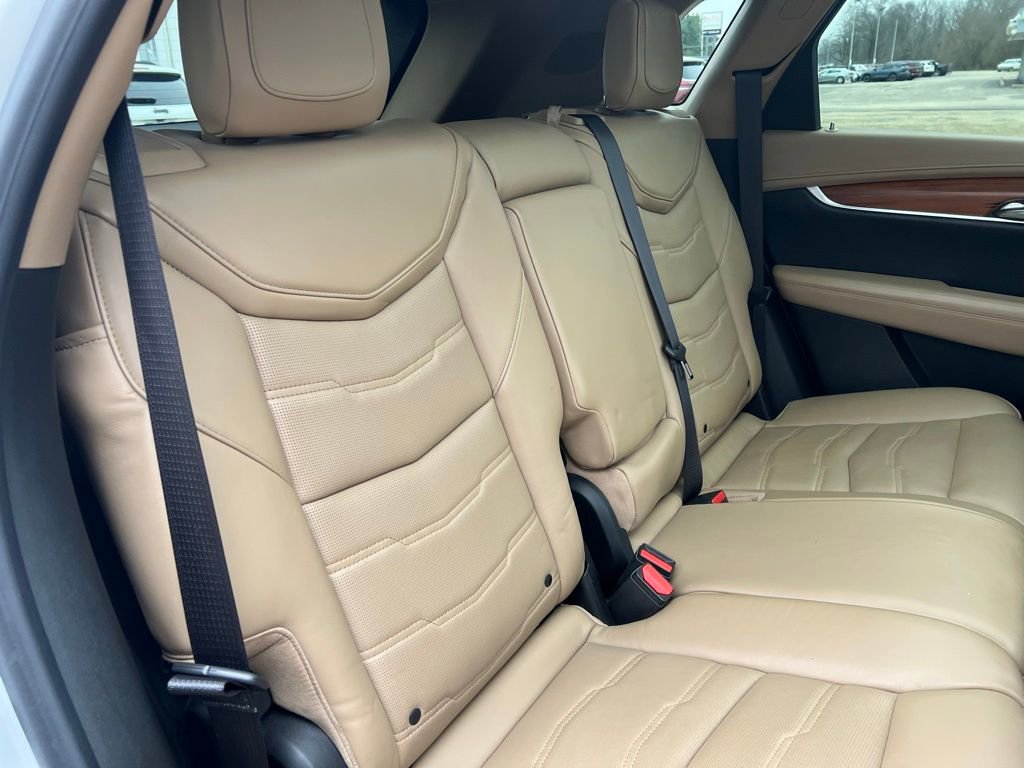 Used 2017 Cadillac XT5 Platinum w/ Driver Assist Package image 22