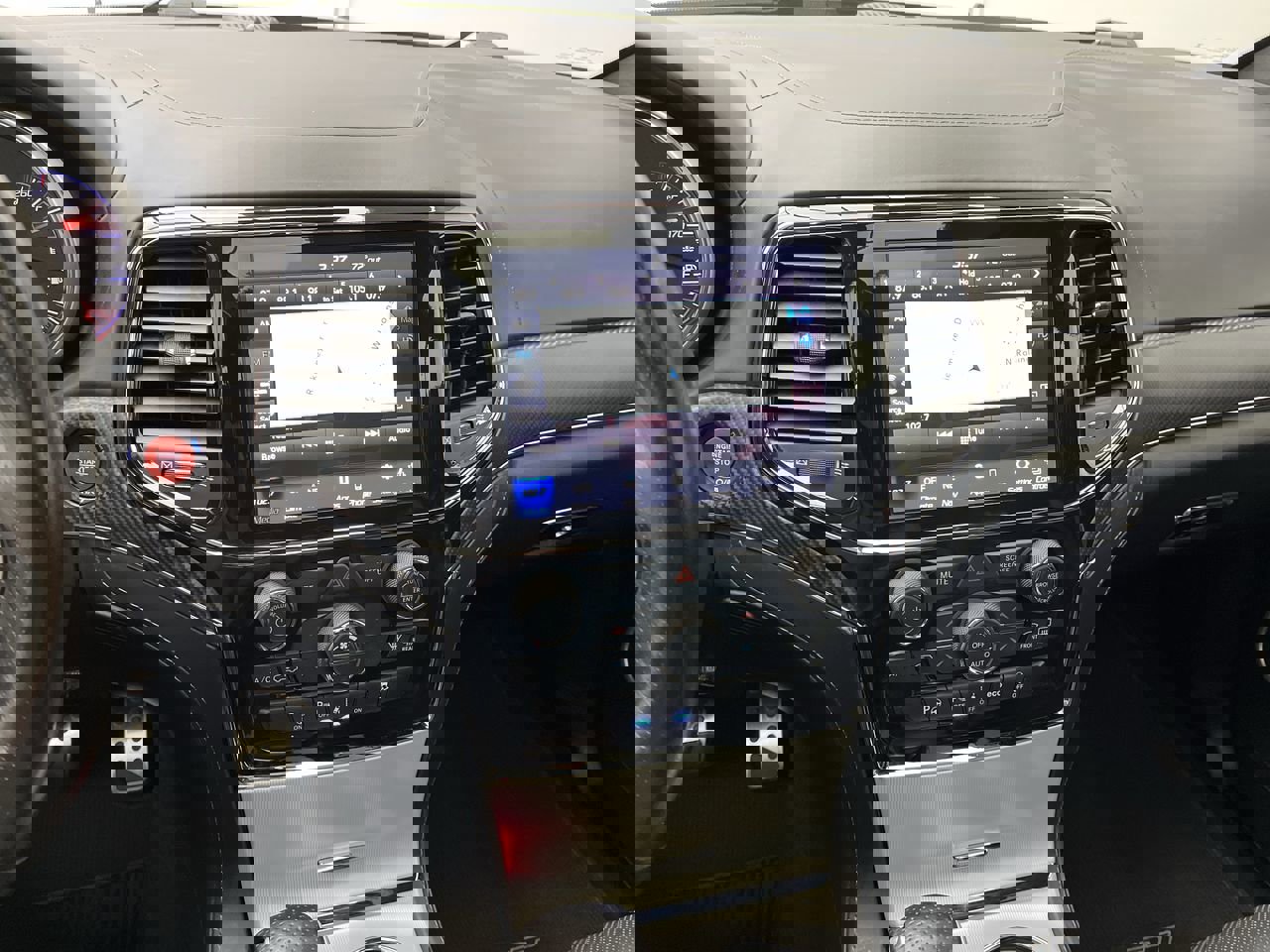 Used 2021 Jeep Grand Cherokee SRT image 20