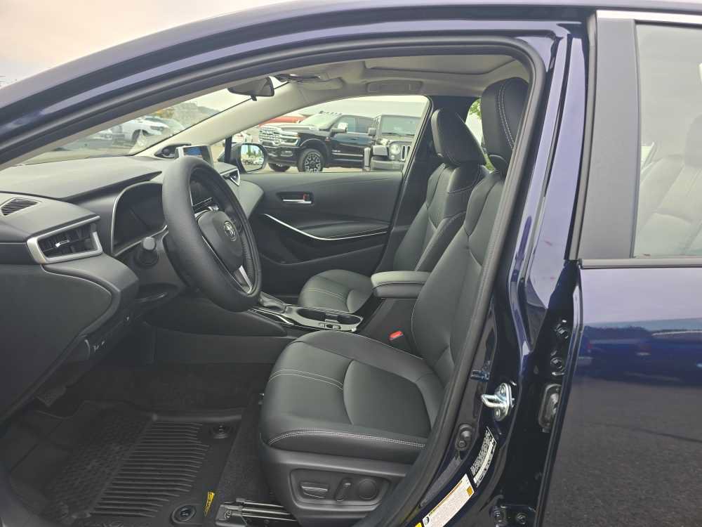 Used 2026 Toyota Corolla XLE FWD image 9