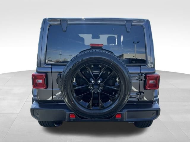 Used 2025 Jeep Wrangler Unlimited Sahara w/ Safety Group image 6