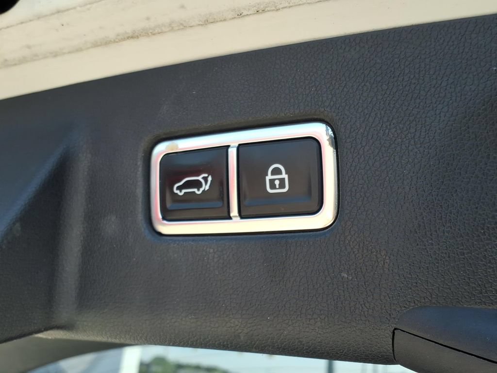Used 2021 Kia Sorento SX FWD image 25