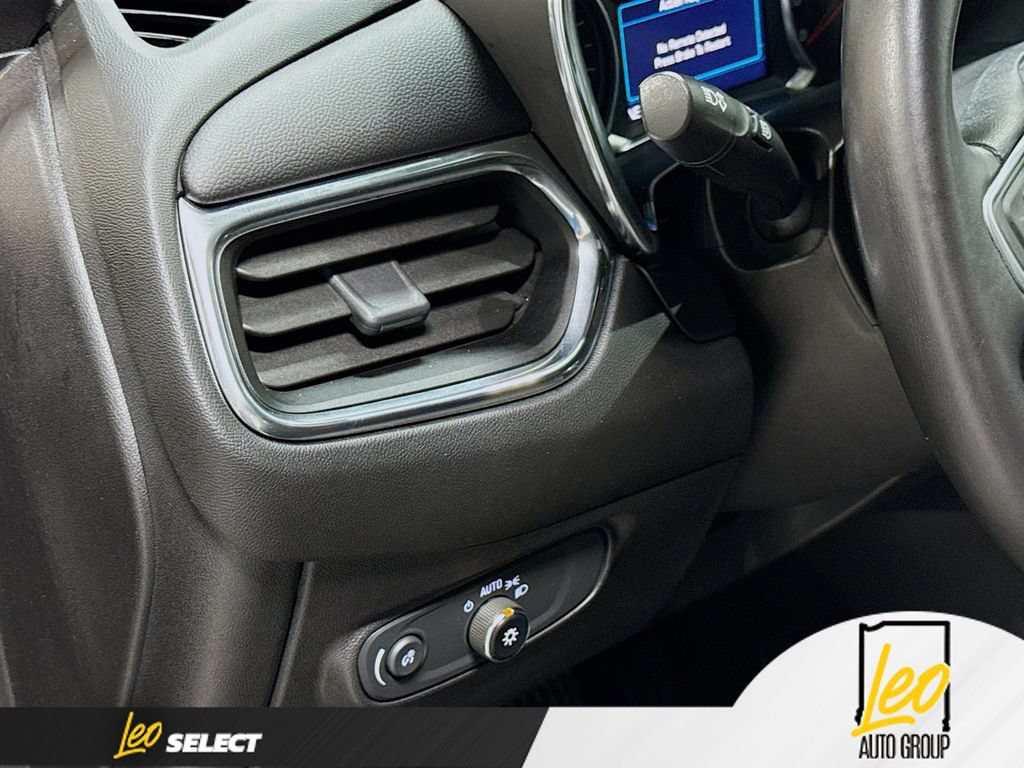 Used 2022 Chevrolet Equinox LT AWD/4WD image 13