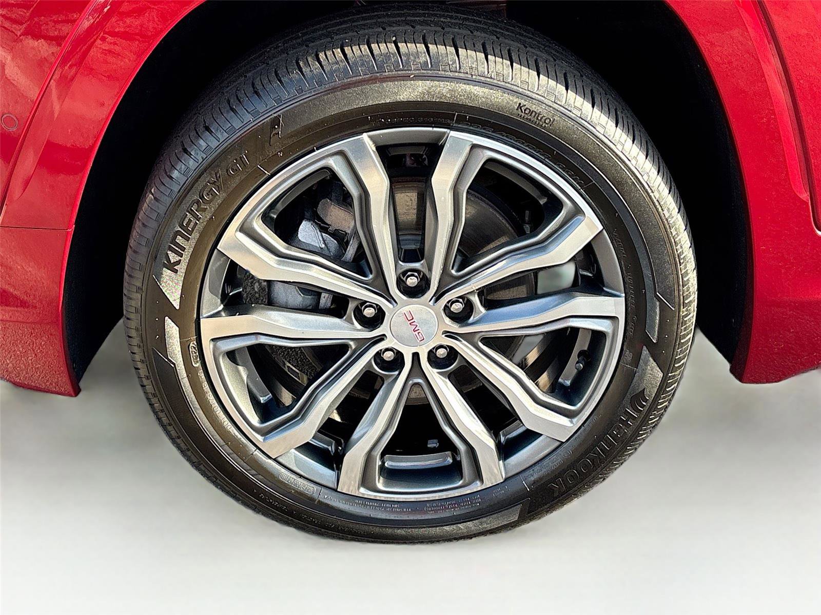 Used 2018 GMC Terrain Denali w/ Advanced Safety Package AWD/4WD image 33