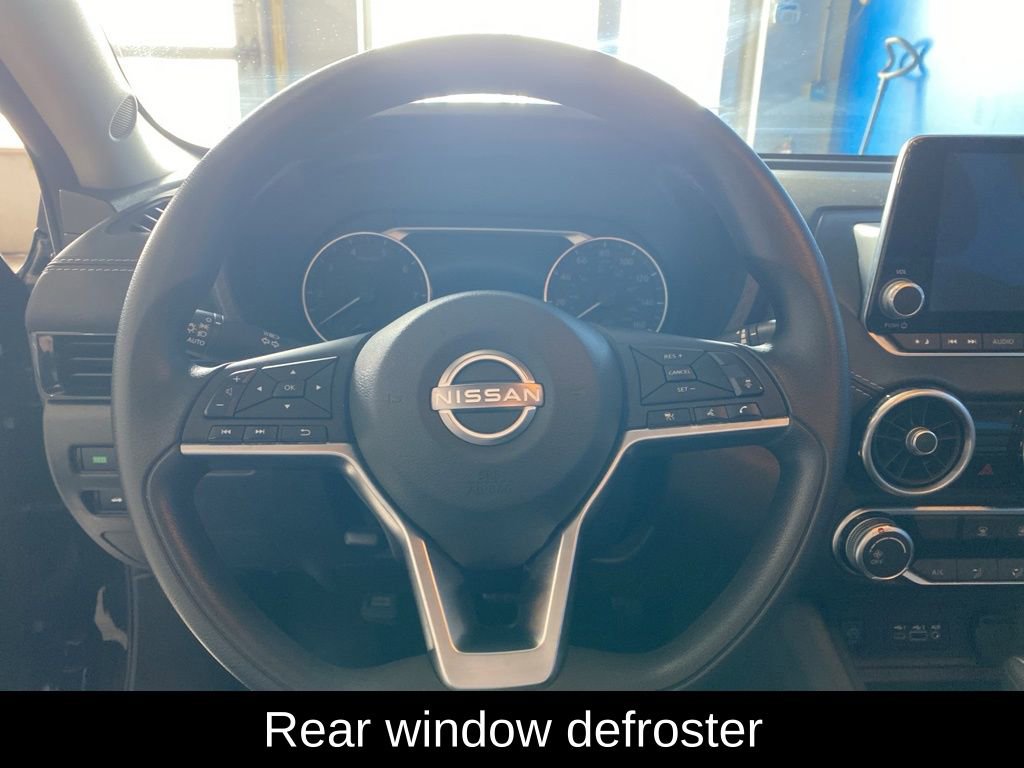 Used 2025 Nissan Sentra SV image 6