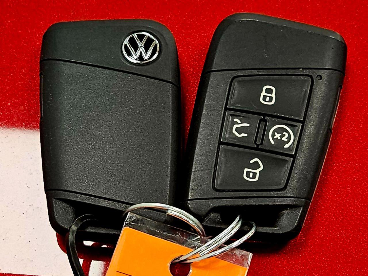 Used 2023 Volkswagen Tiguan SE image 35