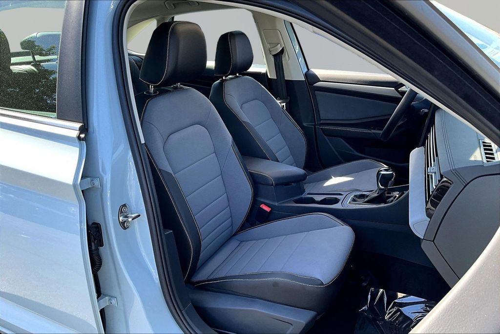 New 2026 Volkswagen Jetta SE image 29