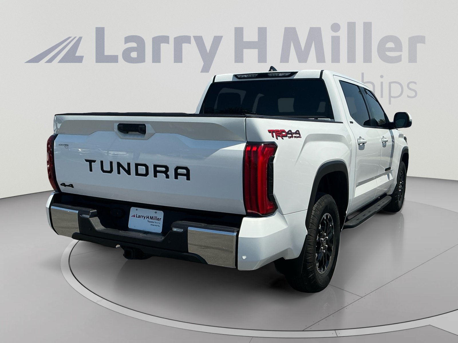 Certified 2025 Toyota Tundra SR5 w/ TRD Off-Road Package AWD/4WD image 5