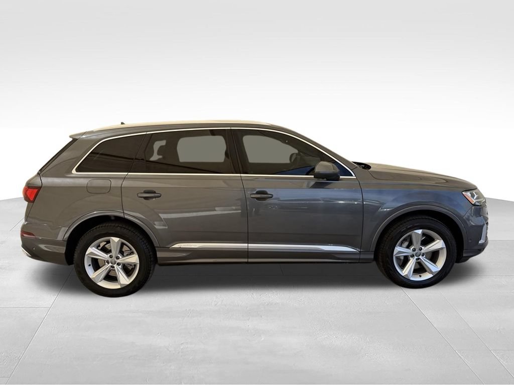 Used 2020 Audi Q7 2.0T Premium Plus w/ Premium Plus Package AWD/4WD image 3