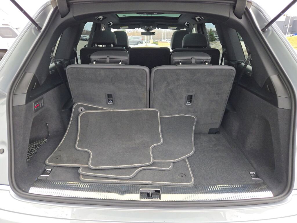Used 2025 Audi Q7 3.0T Premium Plus image 16