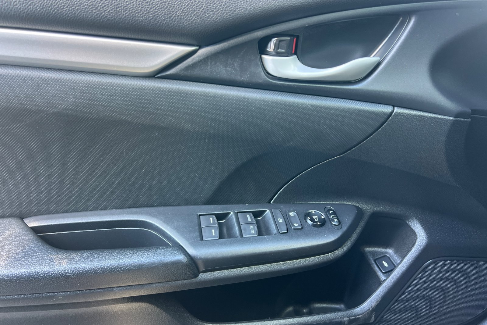 Used 2019 Honda Civic Sport image 11