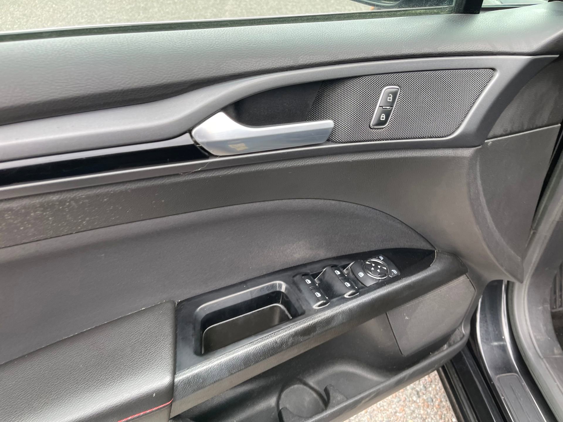 Used 2014 Ford Fusion SE image 15