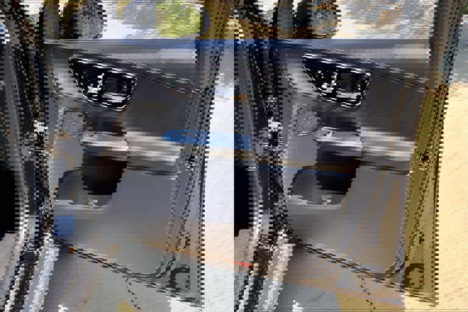 Used 2024 Mercedes-Benz GLC 300 image 23