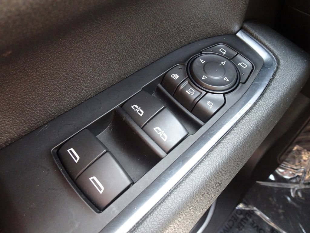 Used 2024 Chevrolet Silverado 2500 High Country w/ Technology Package AWD/4WD image 23