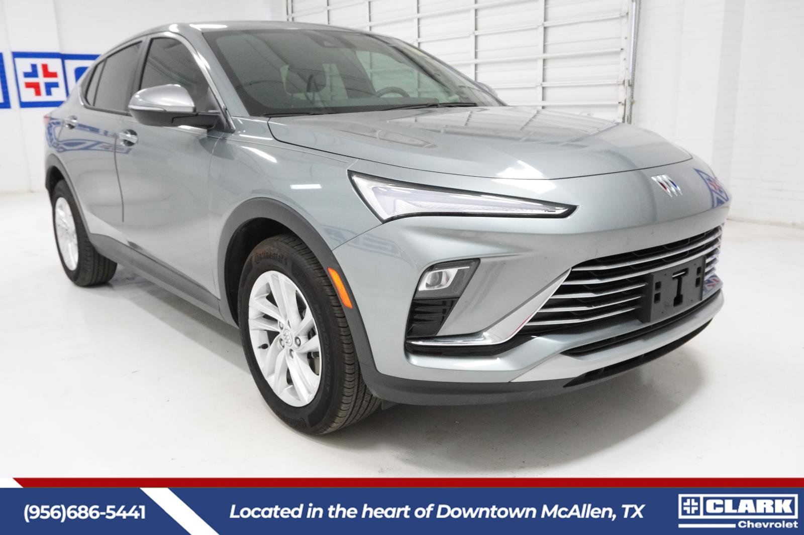 Used 2025 Buick Envista Preferred w/ Convenience II Package image 3