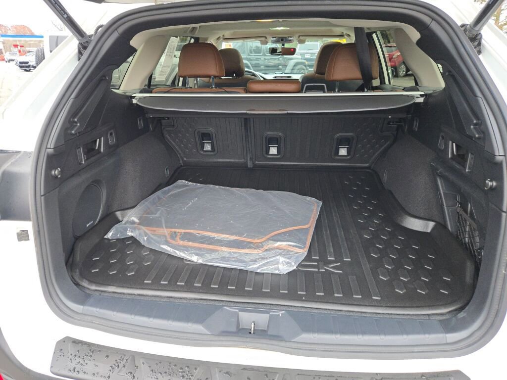 Certified 2021 Subaru Outback Touring w/ Popular Package #2 image 13