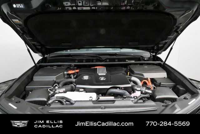 Used 2025 Lexus LX 700h F Sport image 13