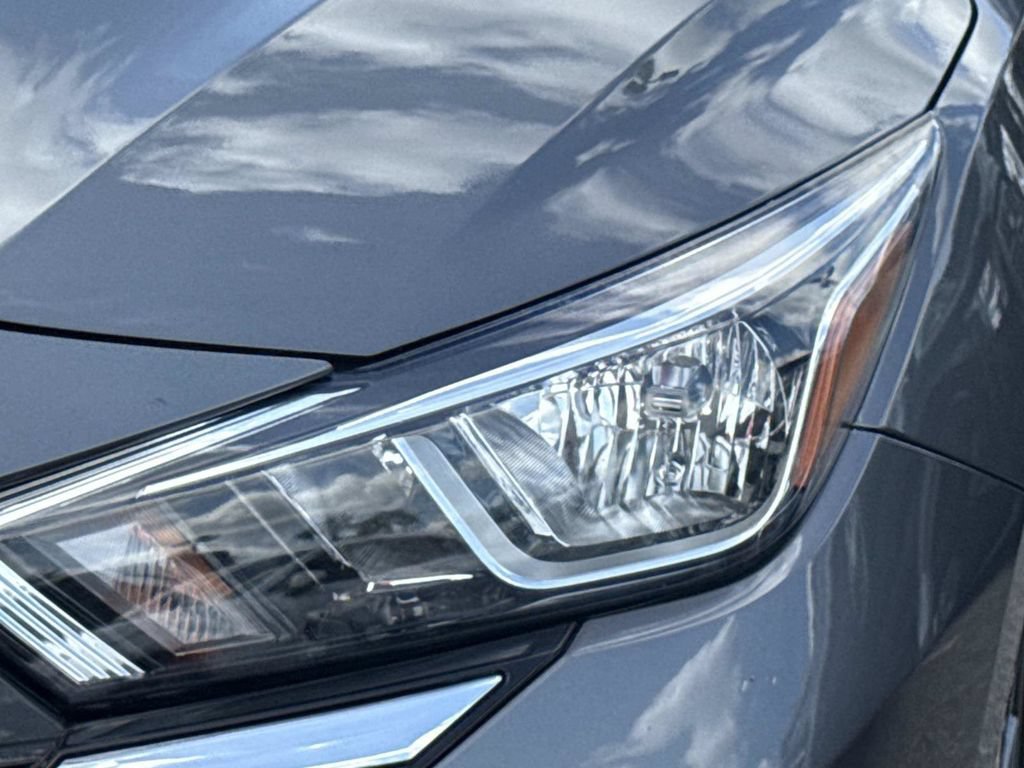 Certified 2024 Nissan Versa SV FWD image 10