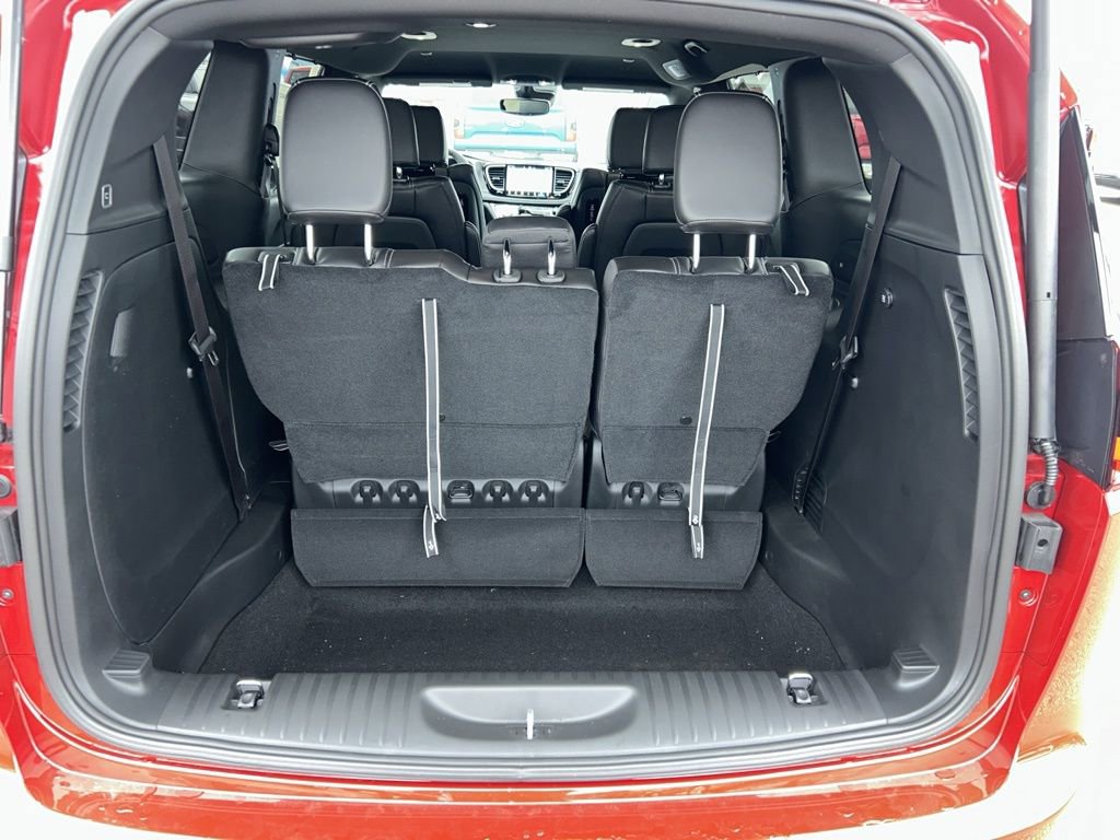 New 2026 Chrysler Pacifica Select image 20
