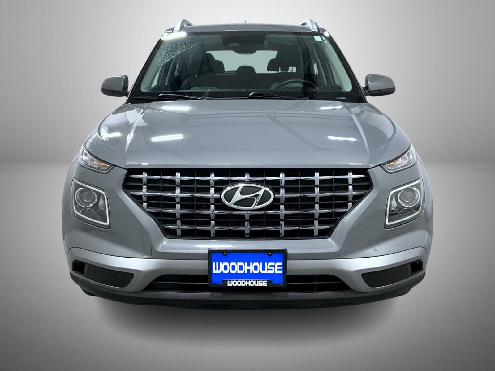 Used 2023 Hyundai Venue SEL image 2