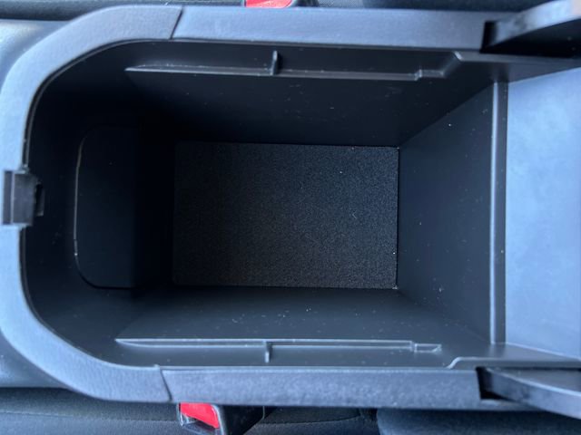 Used 2021 Toyota RAV4 LE FWD image 27