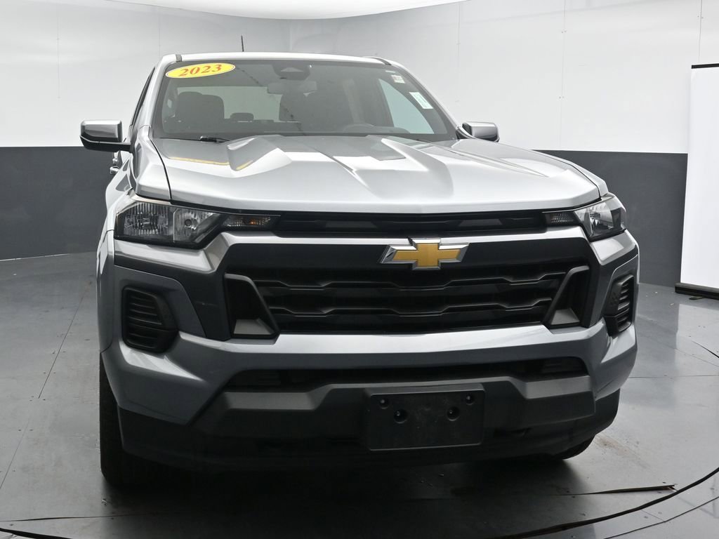 Used 2023 Chevrolet Colorado LT AWD/4WD image 3
