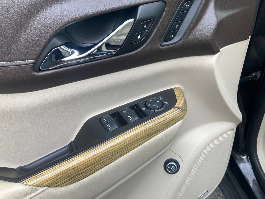 Used 2019 GMC Acadia Denali AWD/4WD image 14