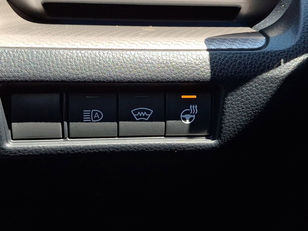 Used 2023 Toyota Prius XLE AWD/4WD image 22