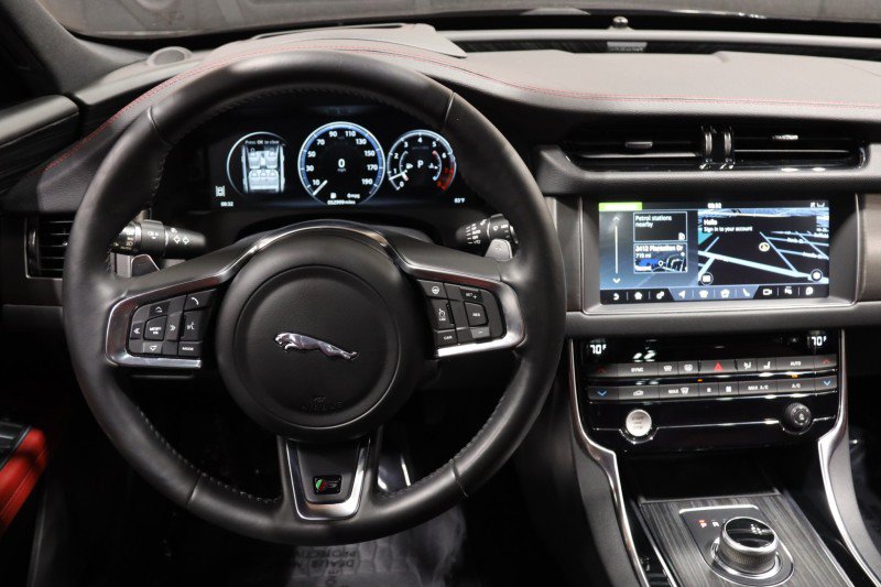 Used 2018 Jaguar XF First Edition AWD/4WD image 52