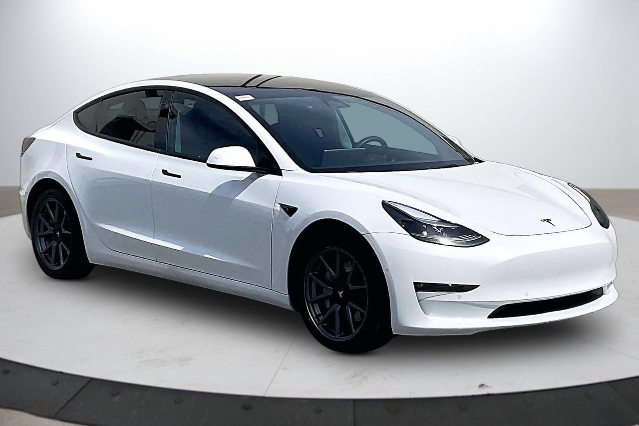Used 2022 Tesla Model 3 Long Range image 2