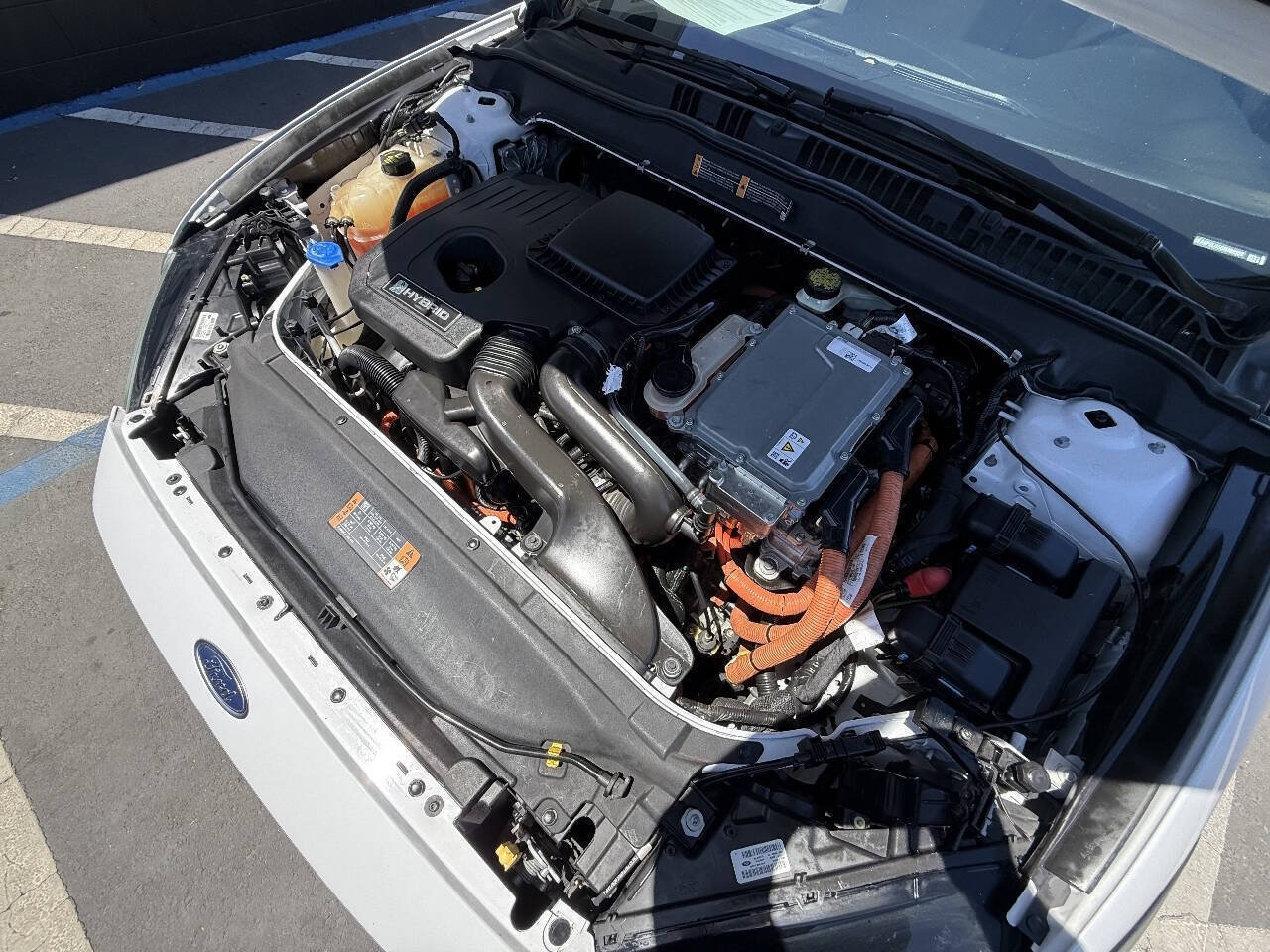 Used 2016 Ford Fusion SE w/ Equipment Group 502A FWD image 17