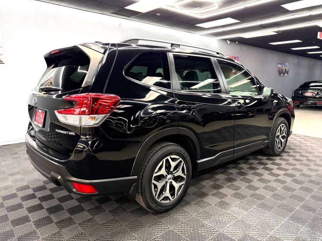 Used 2020 Subaru Forester Premium AWD/4WD image 15