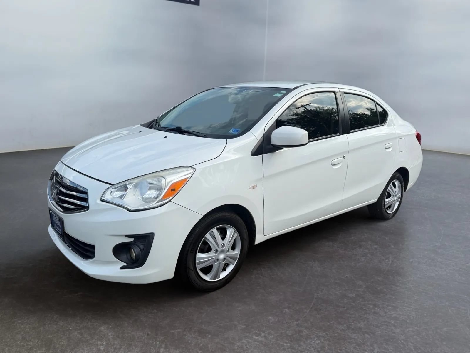 Used 2018 Mitsubishi Mirage G4 ES FWD image 1