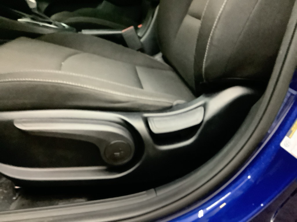 Used 2020 Kia Forte LXS FWD image 13