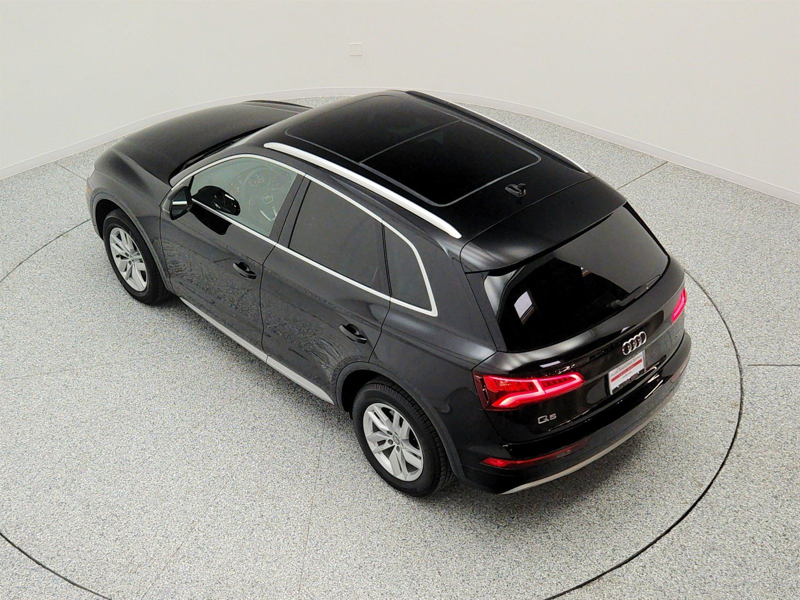 Used 2020 Audi Q5 2.0T Premium w/ Convenience Package AWD/4WD image 28