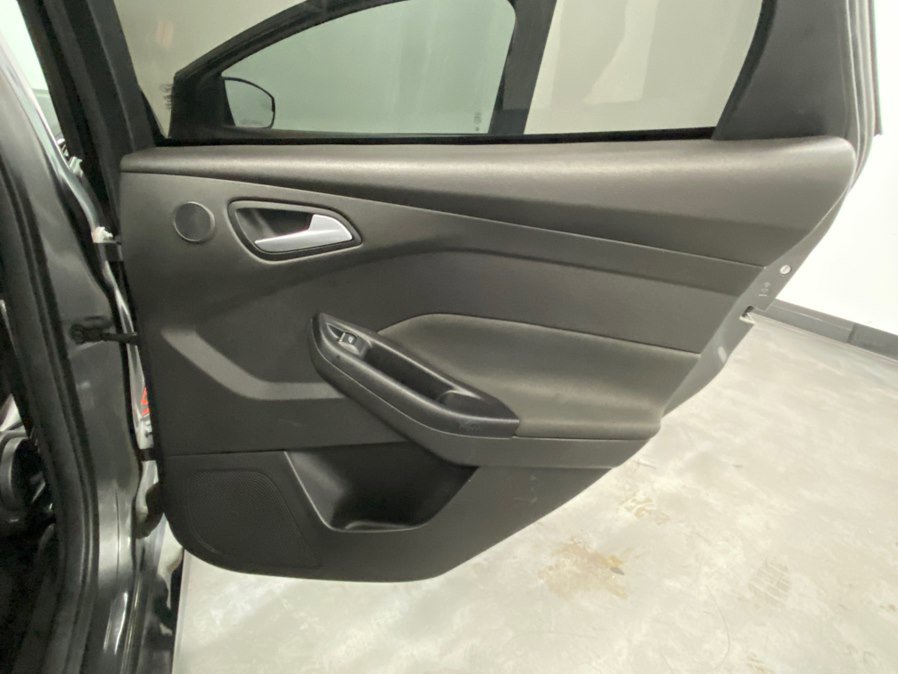 Used 2017 Ford Focus ST w/ Equipment Group 401A image 46