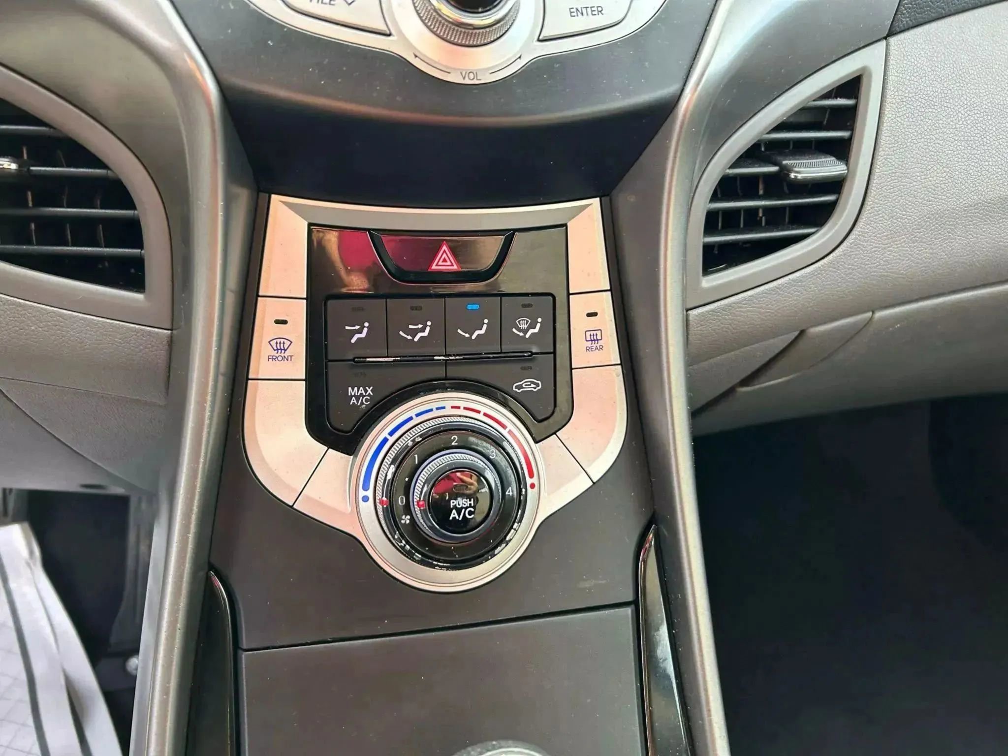 Used 2012 Hyundai Elantra GLS w/ Preferred Pkg 3 image 19