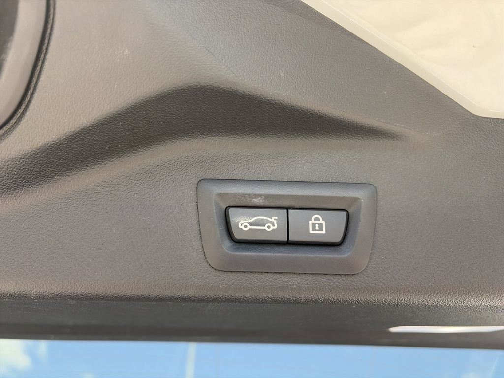 Used 2020 BMW X5 sDrive40i w/ Premium Package RWD image 36