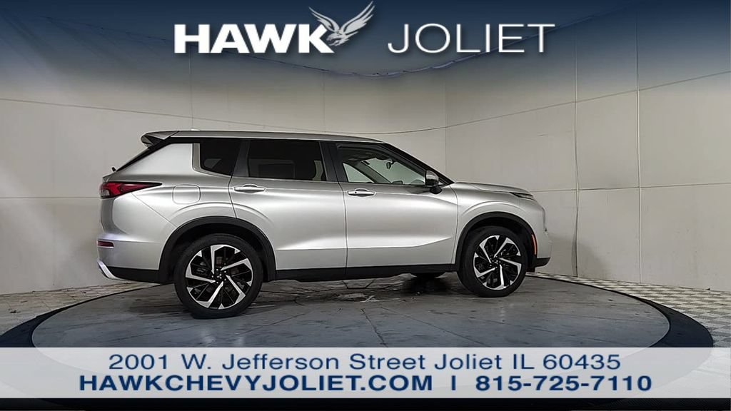 Used 2024 Mitsubishi Outlander SE AWD/4WD image 8