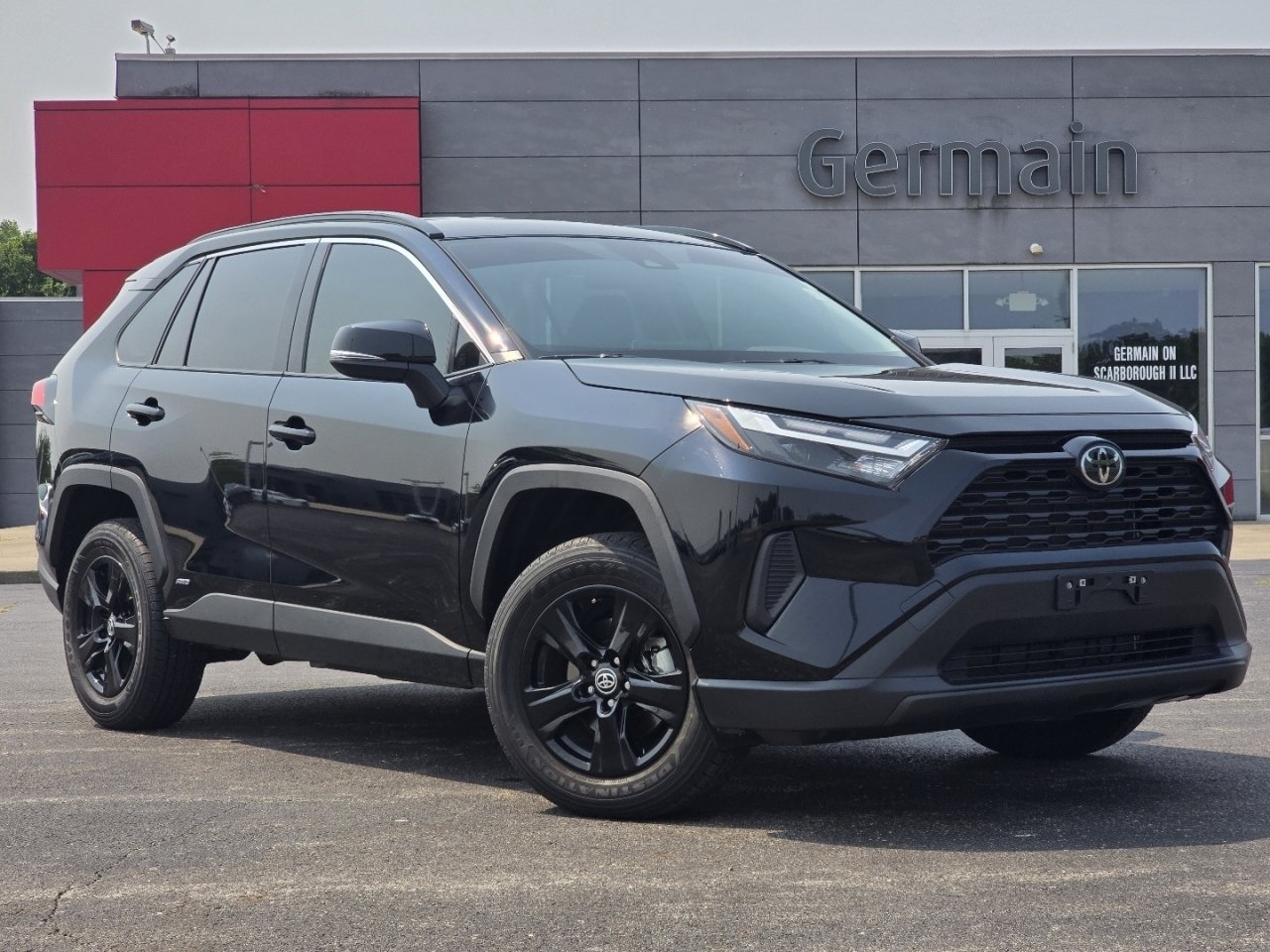 Certified 2025 Toyota RAV4 XLE AWD/4WD image 2