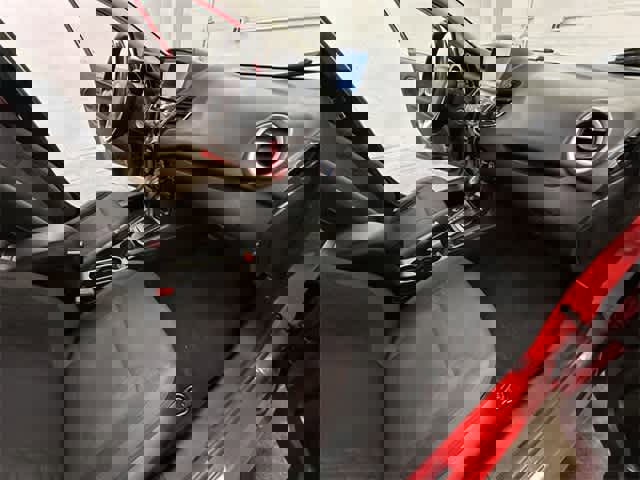 Used 2014 Ford Fiesta SE w/ Equipment Group 201A image 17