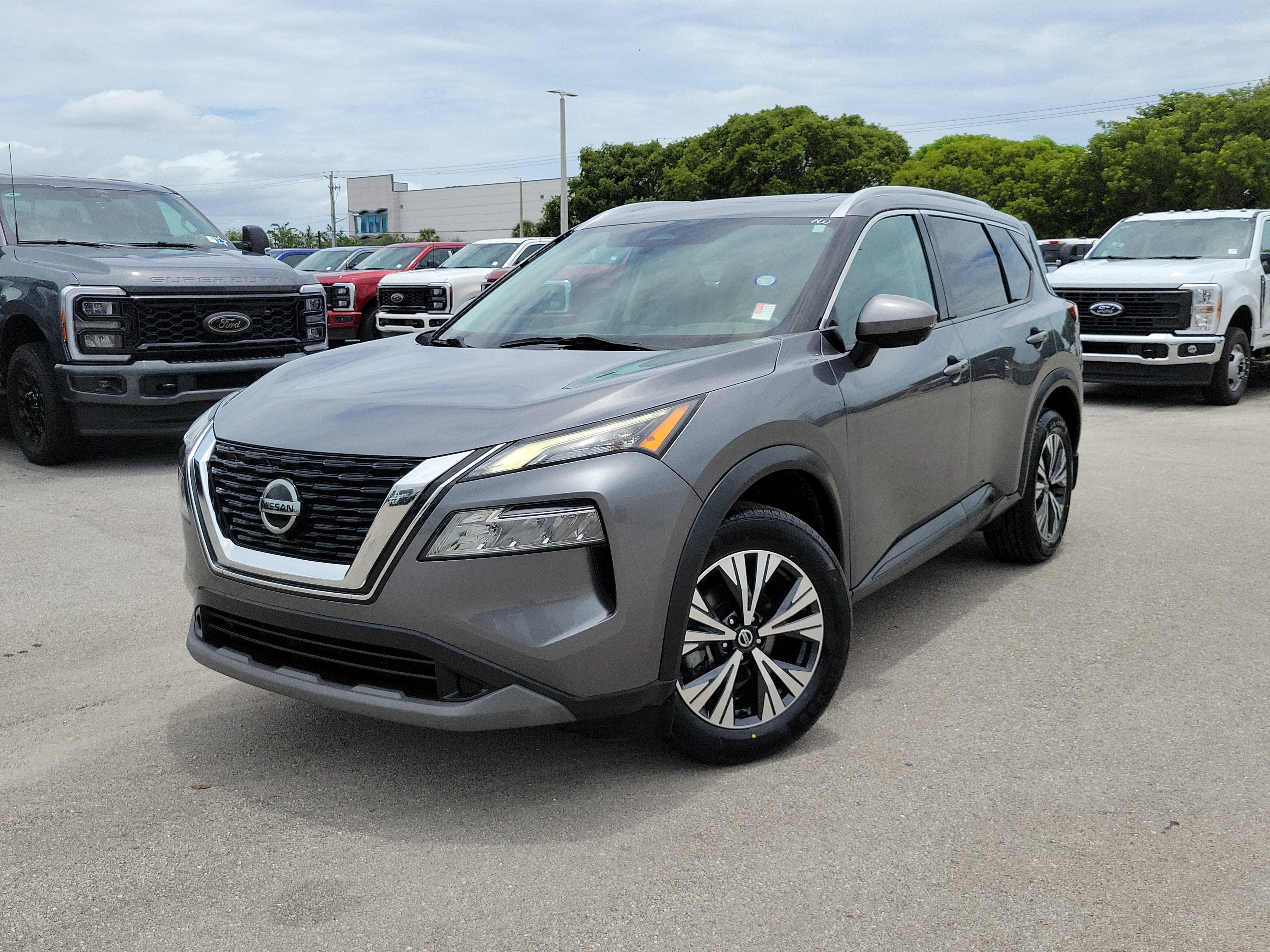 Used 2021 Nissan Rogue SV w/ Premium Package FWD image 33